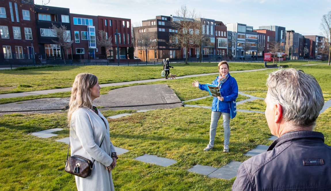 With a guide through Roombeek Enschede