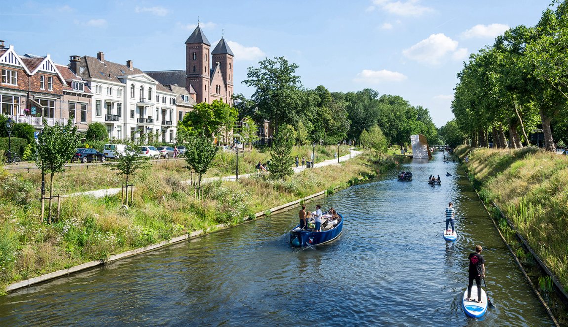 Greened canal in Utrecht the Catharijnesingel